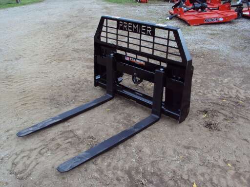 John Deere 600 700 Series Pallet Forks For Sale Premier John Deere 600 700 Series Pallet Forks Equipment Equipment Trader