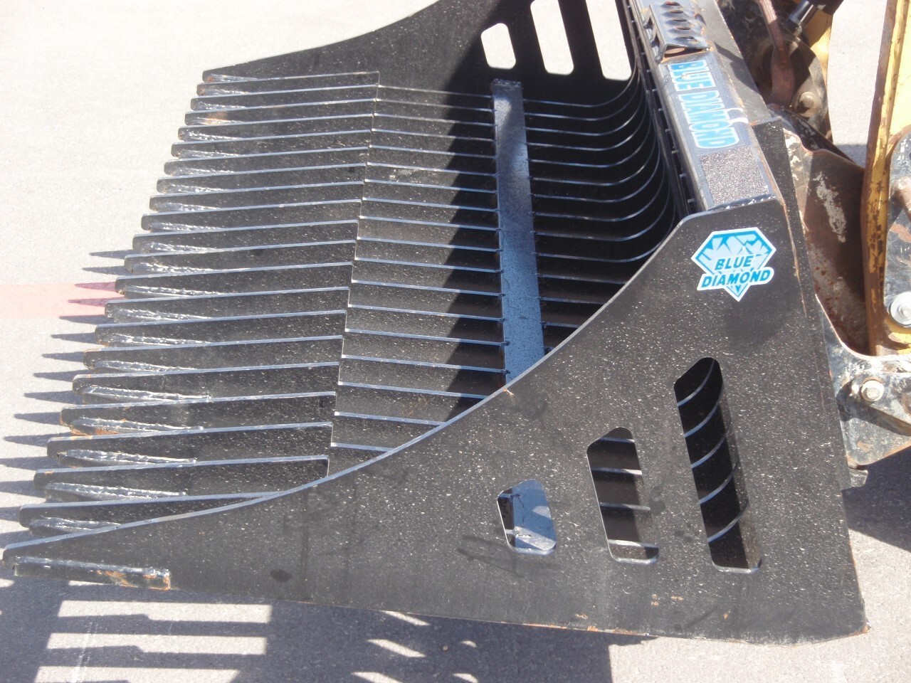 0 Blue Diamond Rock Buckets For Sale in San Antonio, TX Equipment Trader