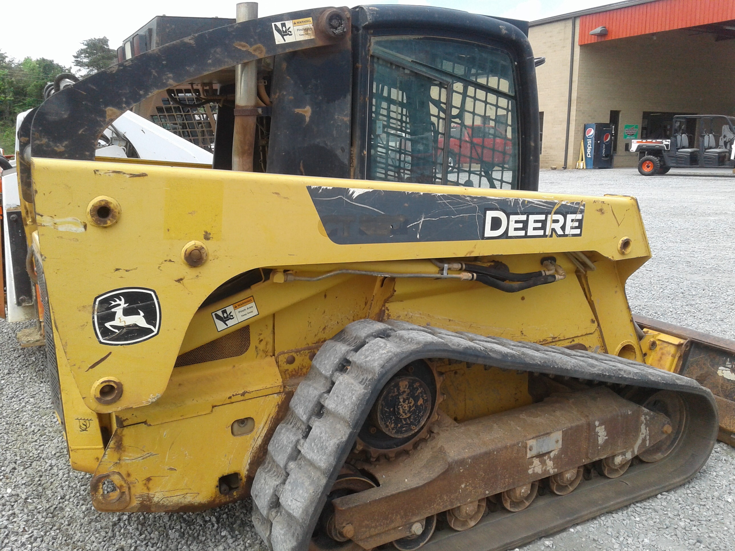 2004 John Deere Construction 250 Series II, Lenoir NC 5007438759