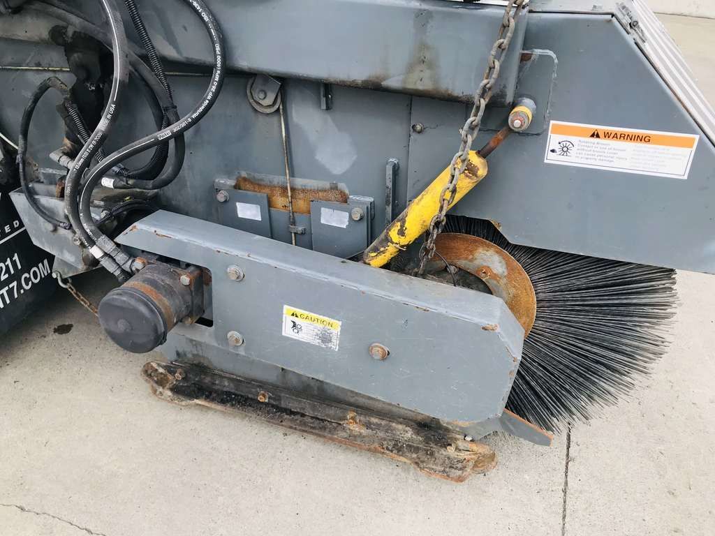 2010 Elgin Broom Bear Street Sweeper For Sale For Sale in Ravensdale