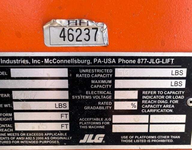 2017 JLG 660SJ