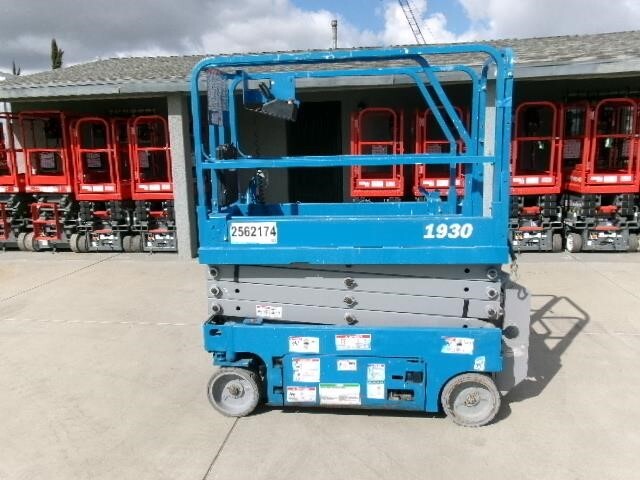 2017 Genie GS-1930