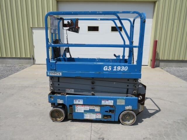 2017 Genie GS-1930