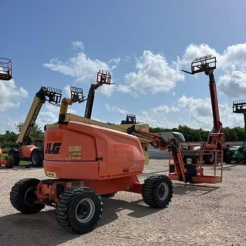 2016 JLG 450AJ