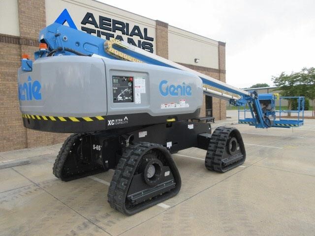 2025 Genie S-65 Trax