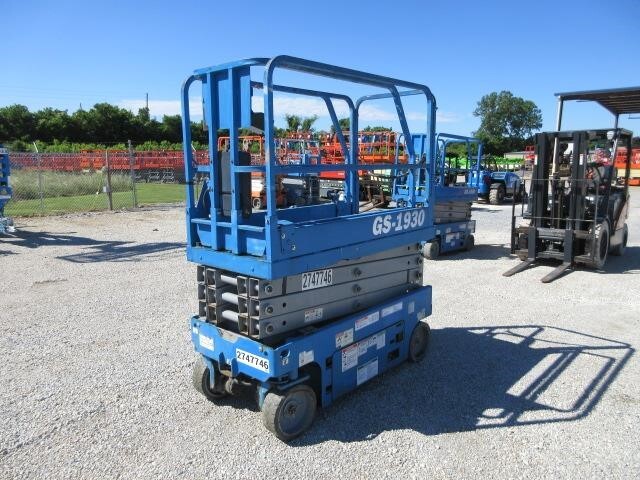 2018 Genie GS-1930