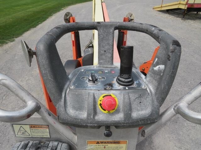 2018 JLG T350
