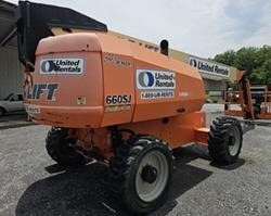 2017 JLG 600SJ
