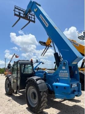 2017 Genie GTH 844