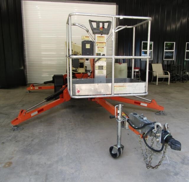 2019 JLG T350