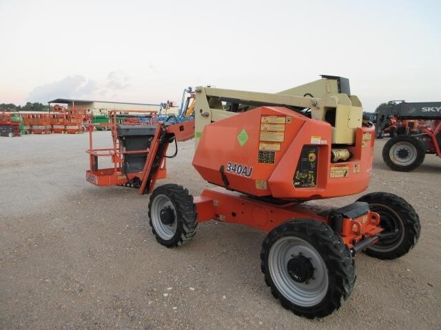 2018 JLG 340AJ