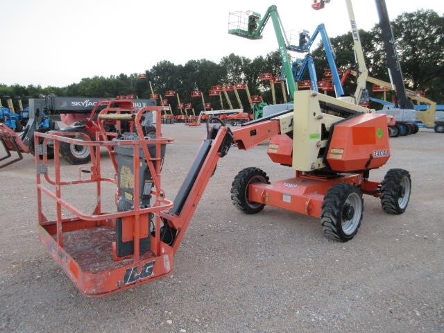 2018 JLG 340AJ