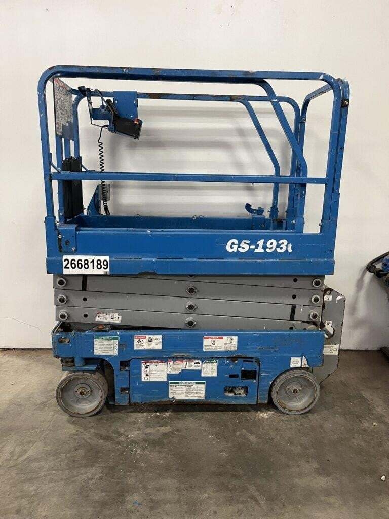 2018 Genie GS-1930