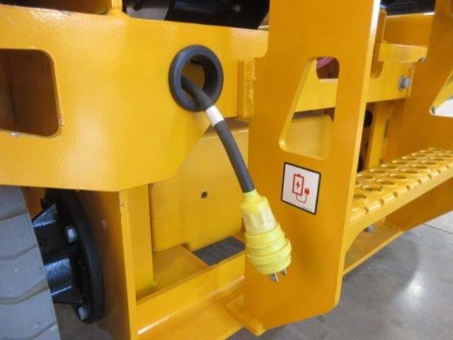 2025 JCB S3246E