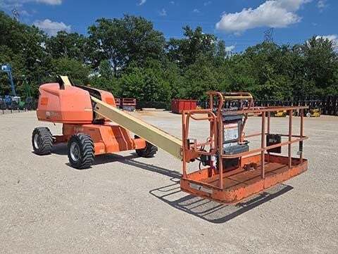 2016 JLG 400S