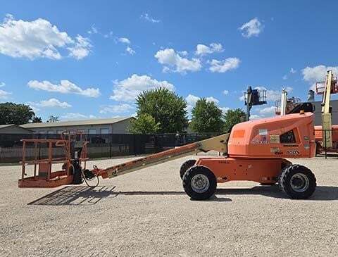 2016 JLG 400S