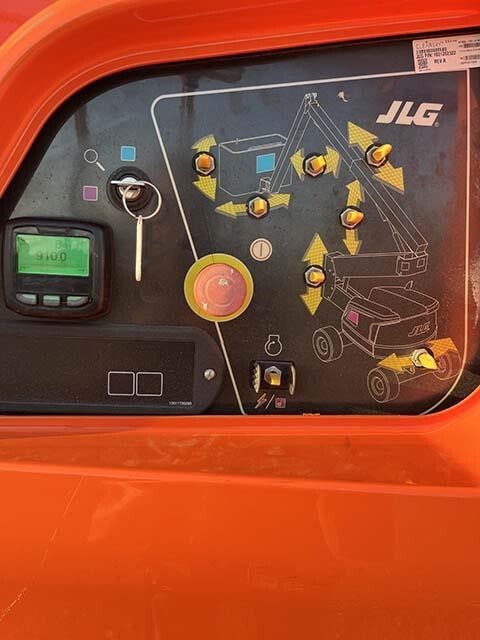 2020 JLG 450AJ