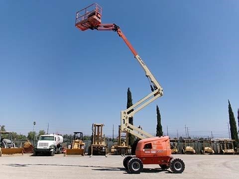 2020 JLG 450AJ