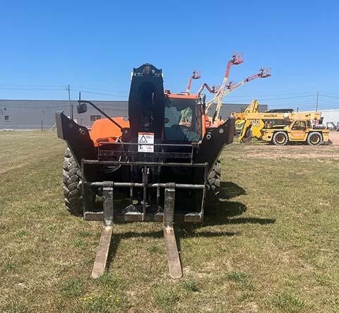 2019 JLG 1055-3