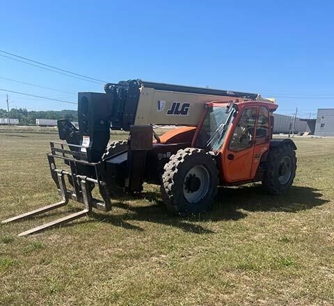 2019 JLG 1055-2