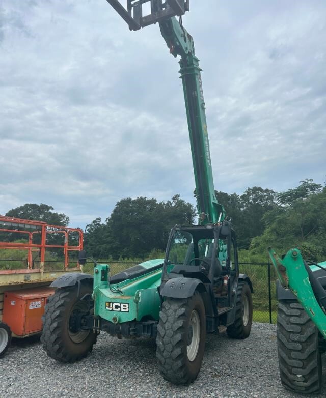 2017 JCB 509-42-1