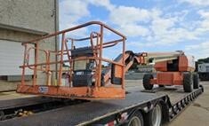 2017 JLG 660SJ