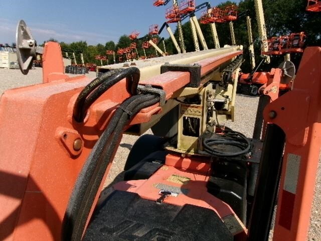 2018 JLG T350-11