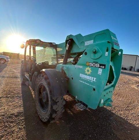 2017 JCB 507-42-6