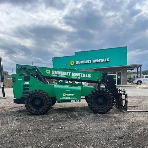 2016 SkyTrak 8042-3