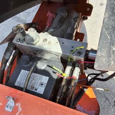 2018 JLG T350-12
