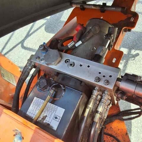 2018 JLG T350-10
