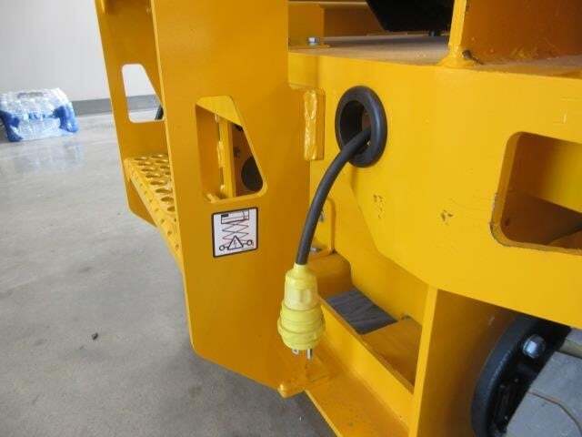 2023 JCB S3246E-18