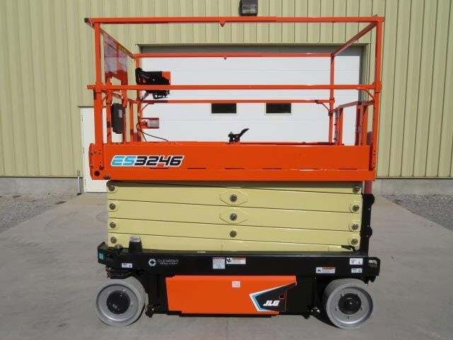 2025 JLG 3246-1