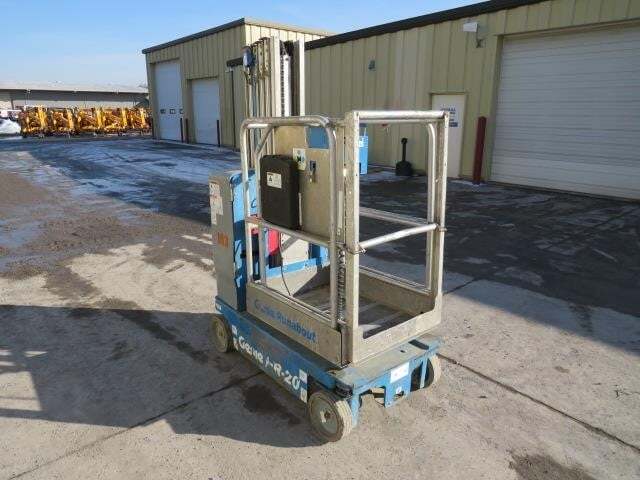 2015 Genie GR-20 Picture 5 2015 Genie GR-20-5