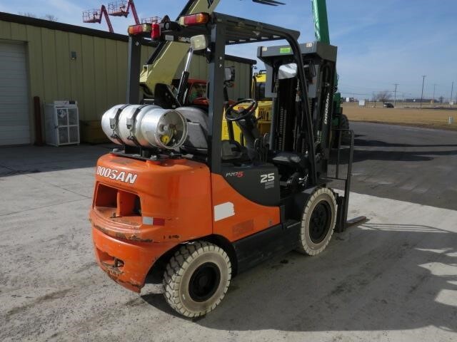 2018 Doosan G25P-5 Picture 4 2018 Doosan G25P-5-4