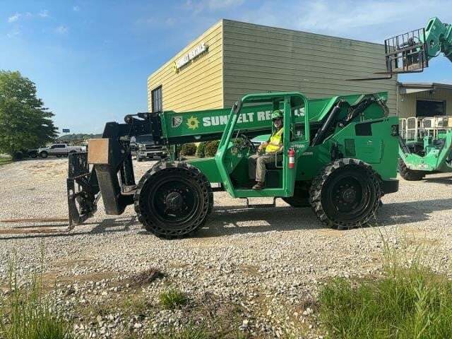 2015 SkyTrak 10054-1