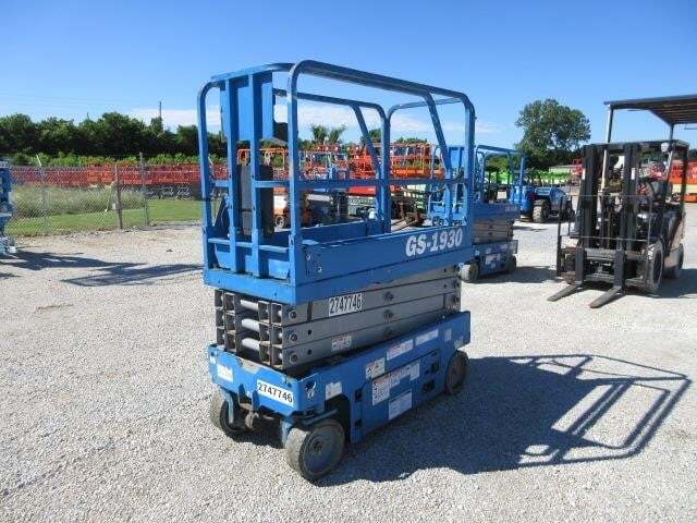 2018 Genie GS-1930
