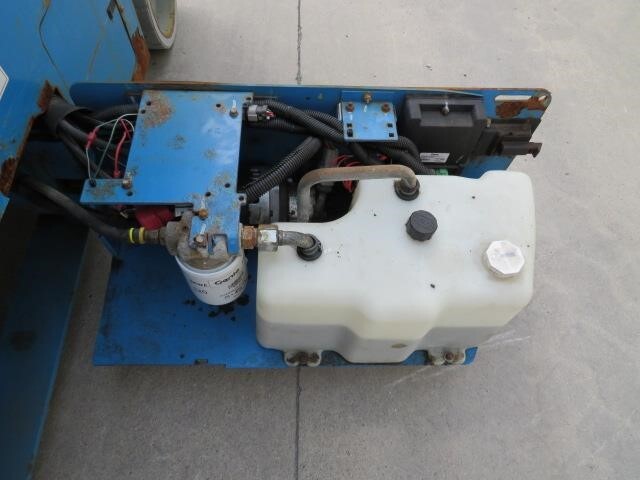 2017 Genie GS-2632-16