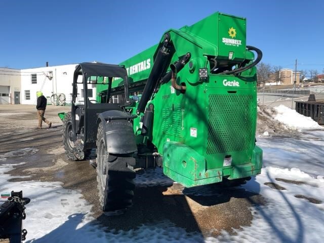 2016 Genie GTH-1056-8