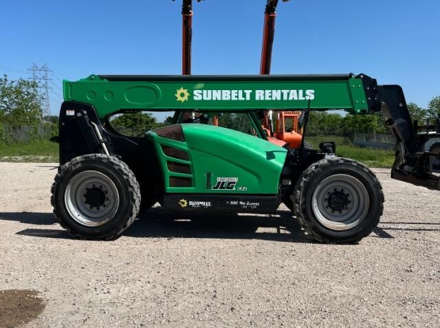 2018 JLG 742-5