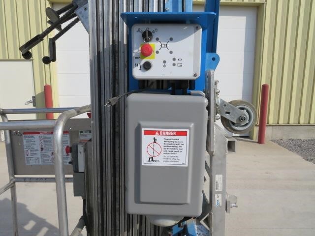 2009 Genie AWP-40S-9