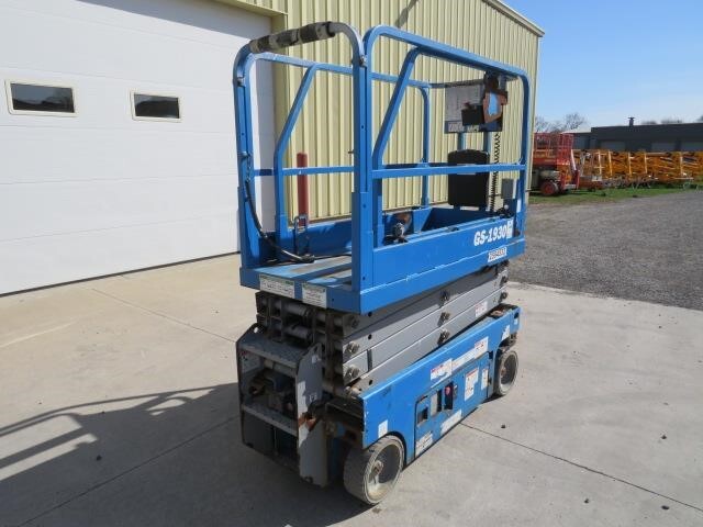 2017 Genie GS-1930-8