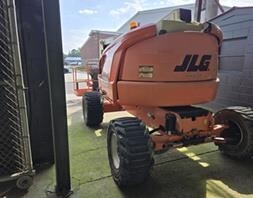 2017 JLG 450AJ-5