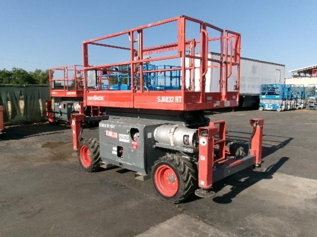 2018 Skyjack SJ-6832RT-5