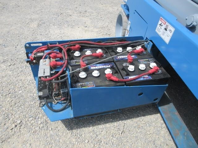 2017 Genie GS-3232-10