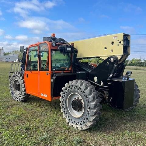 2015 JLG G9-43A-8