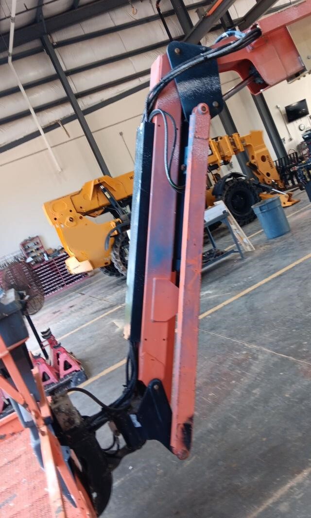 2016 JLG 800AJ-6