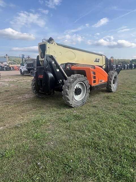 2019 JLG 1055-5