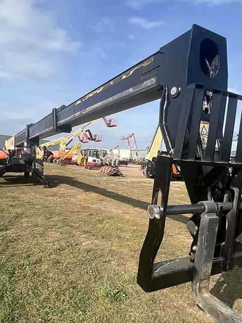 2019 JLG 1055-10
