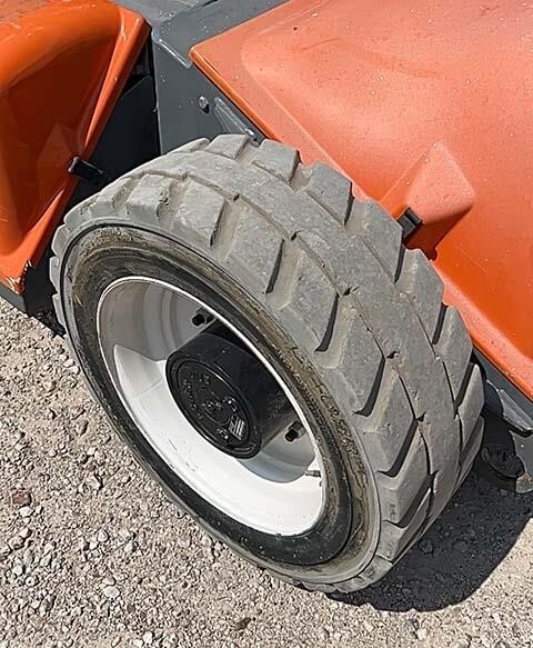 2017 Snorkel AB46JE-11